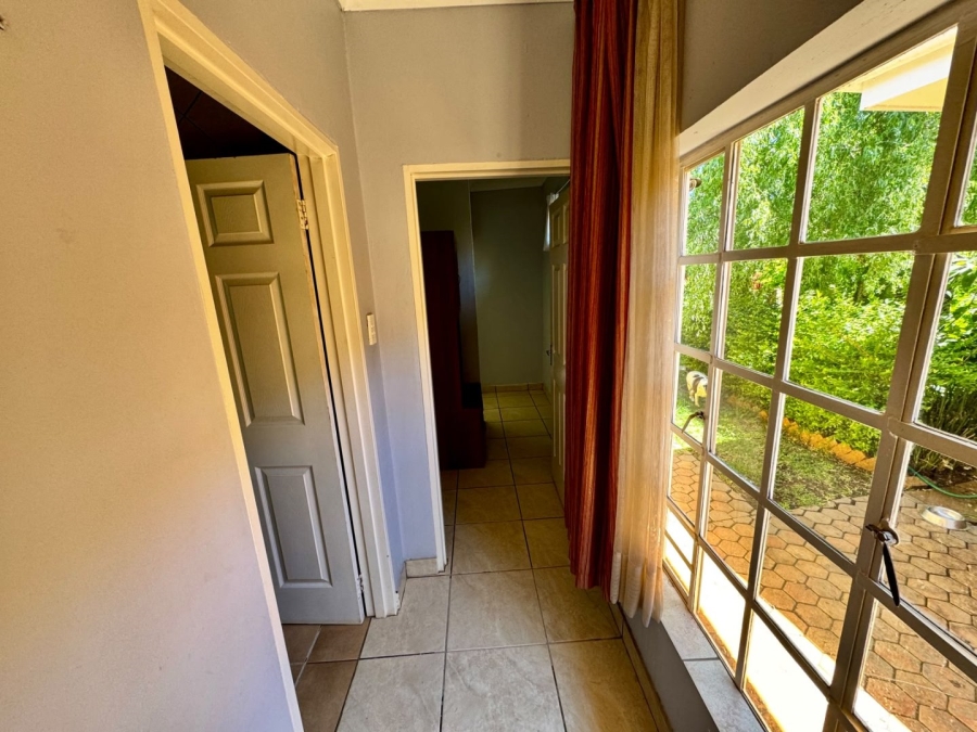 5 Bedroom Property for Sale in Potchefstroom North North West
